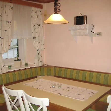 Hof Zaunfranzl 아파트 *