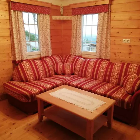 Hof Zaunfranzl 아파트 *